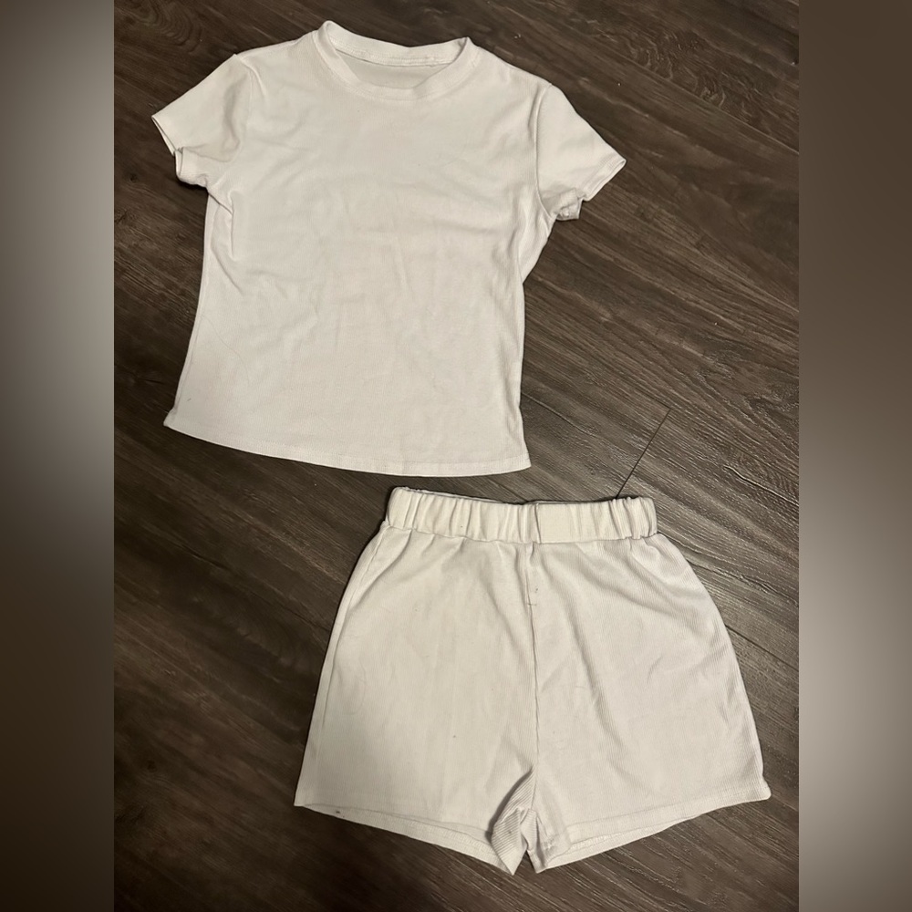 White Matching Lounge Set - image 1